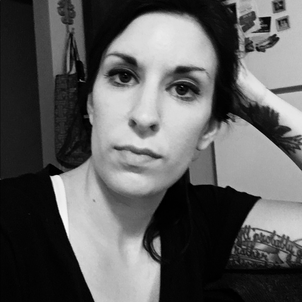 Meet your Posher, Whitney
